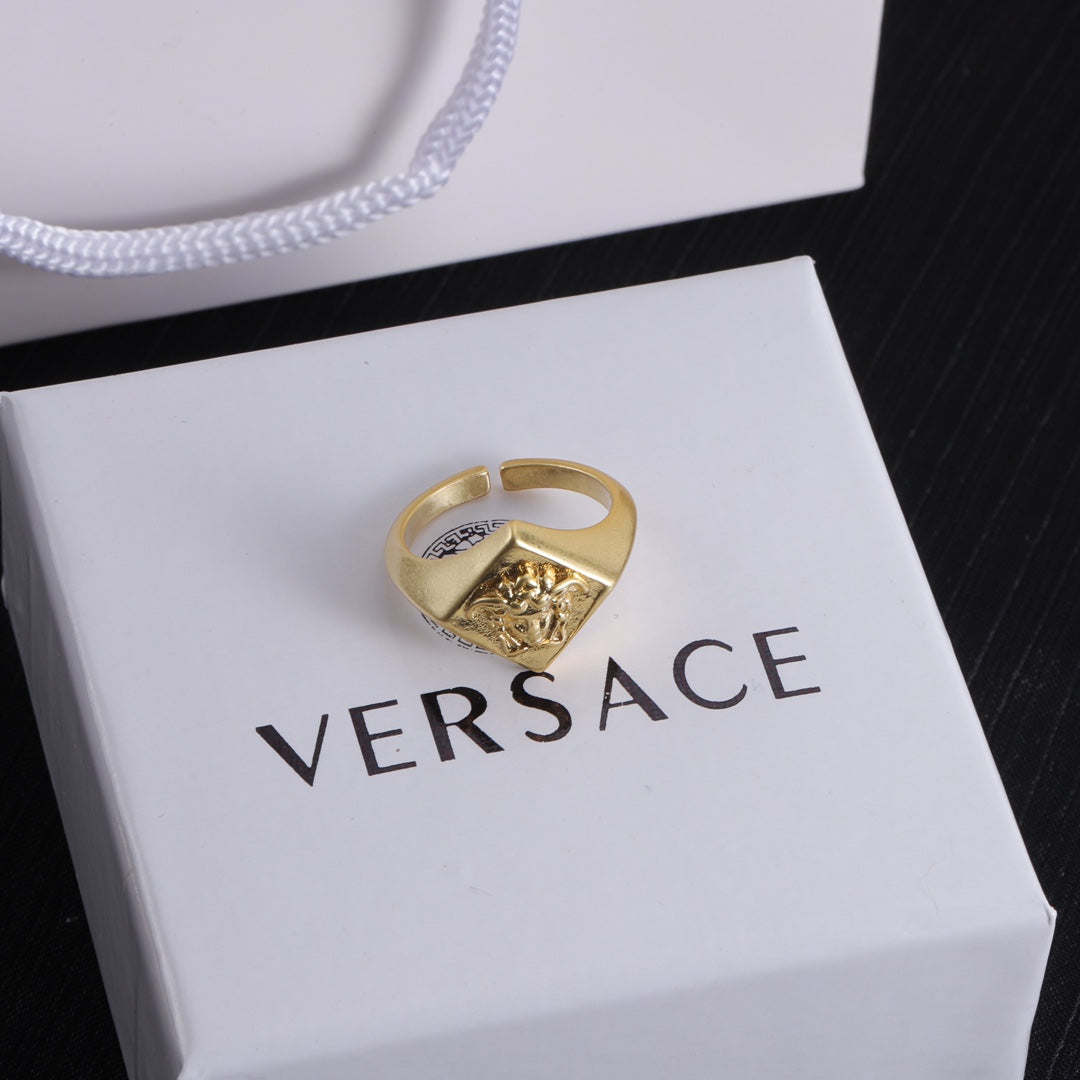 14V455EDE Stylish and high quality Earrings