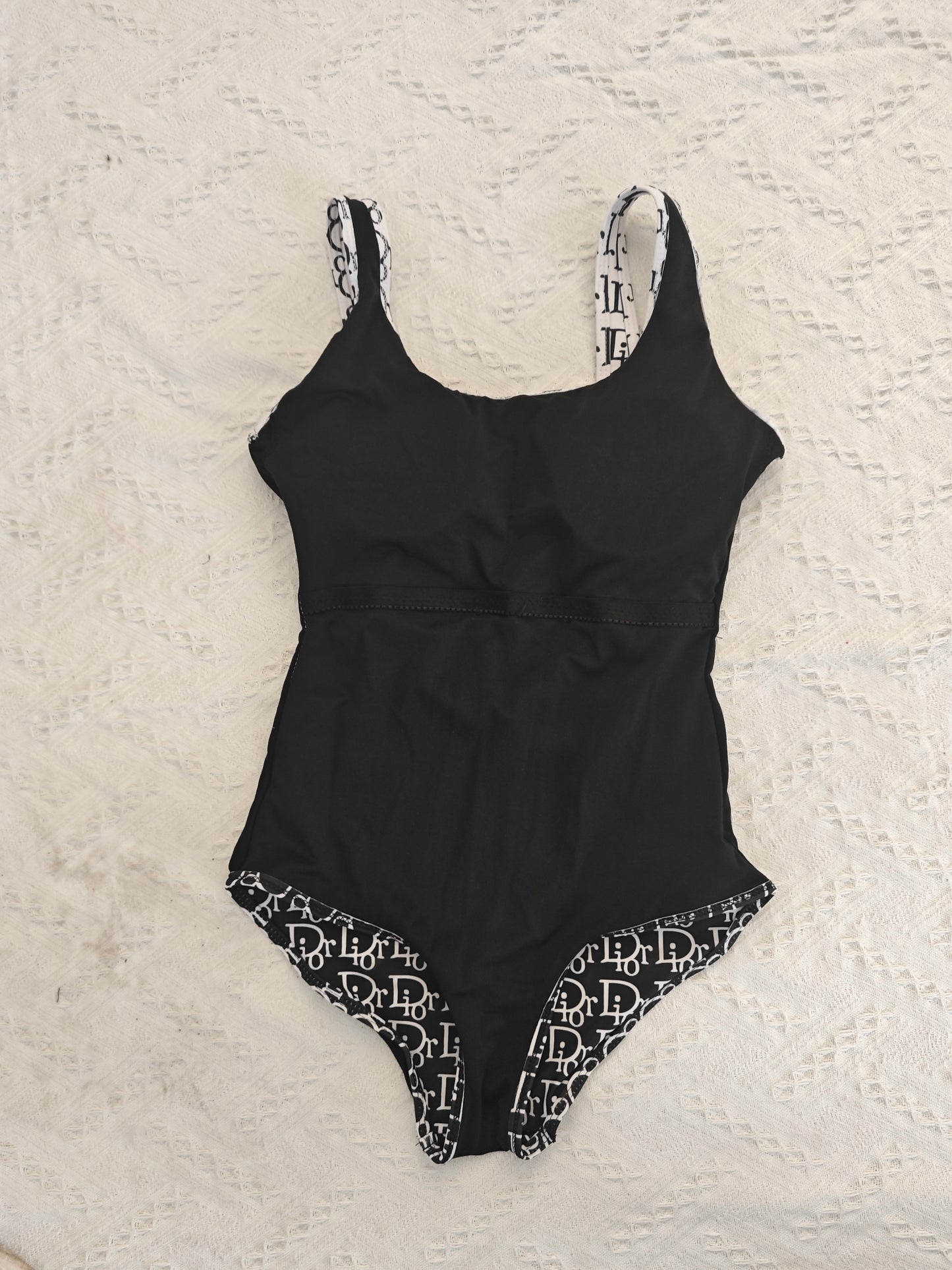 14D88YDE Stylish Bikini swimsuit