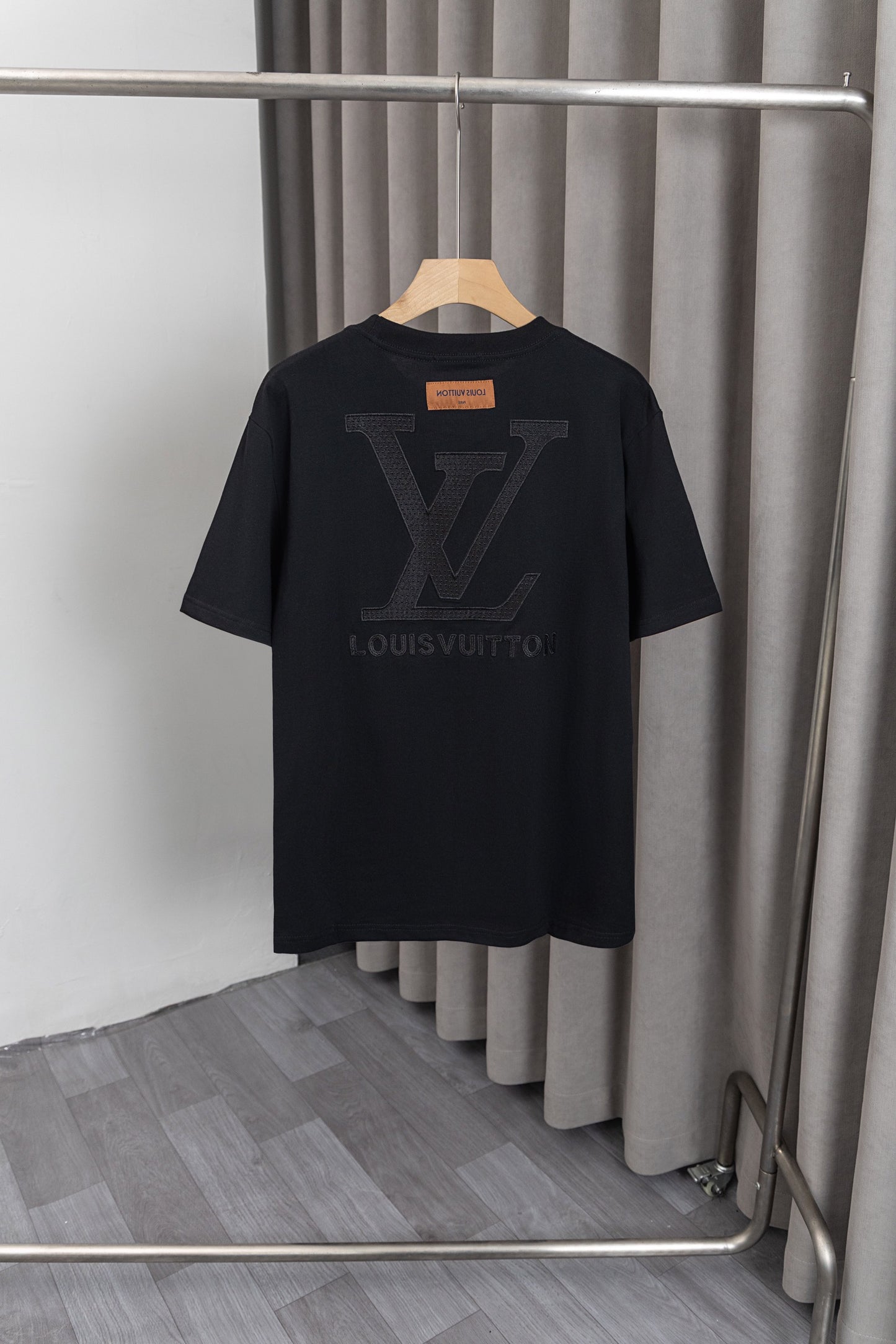 125WE3UDE Stylish T-shirts