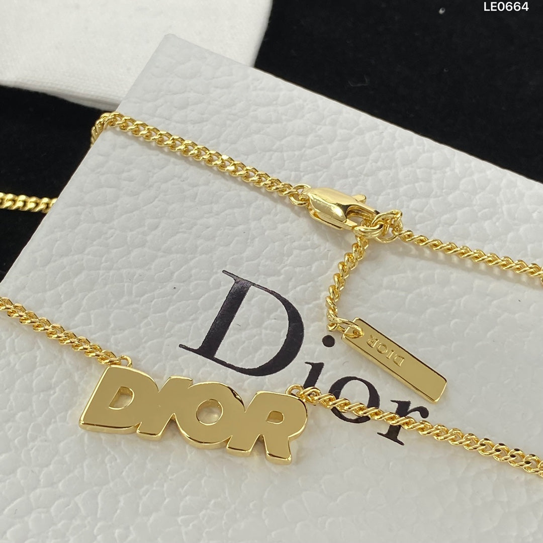 1YD180XDE Stylish Necklaces