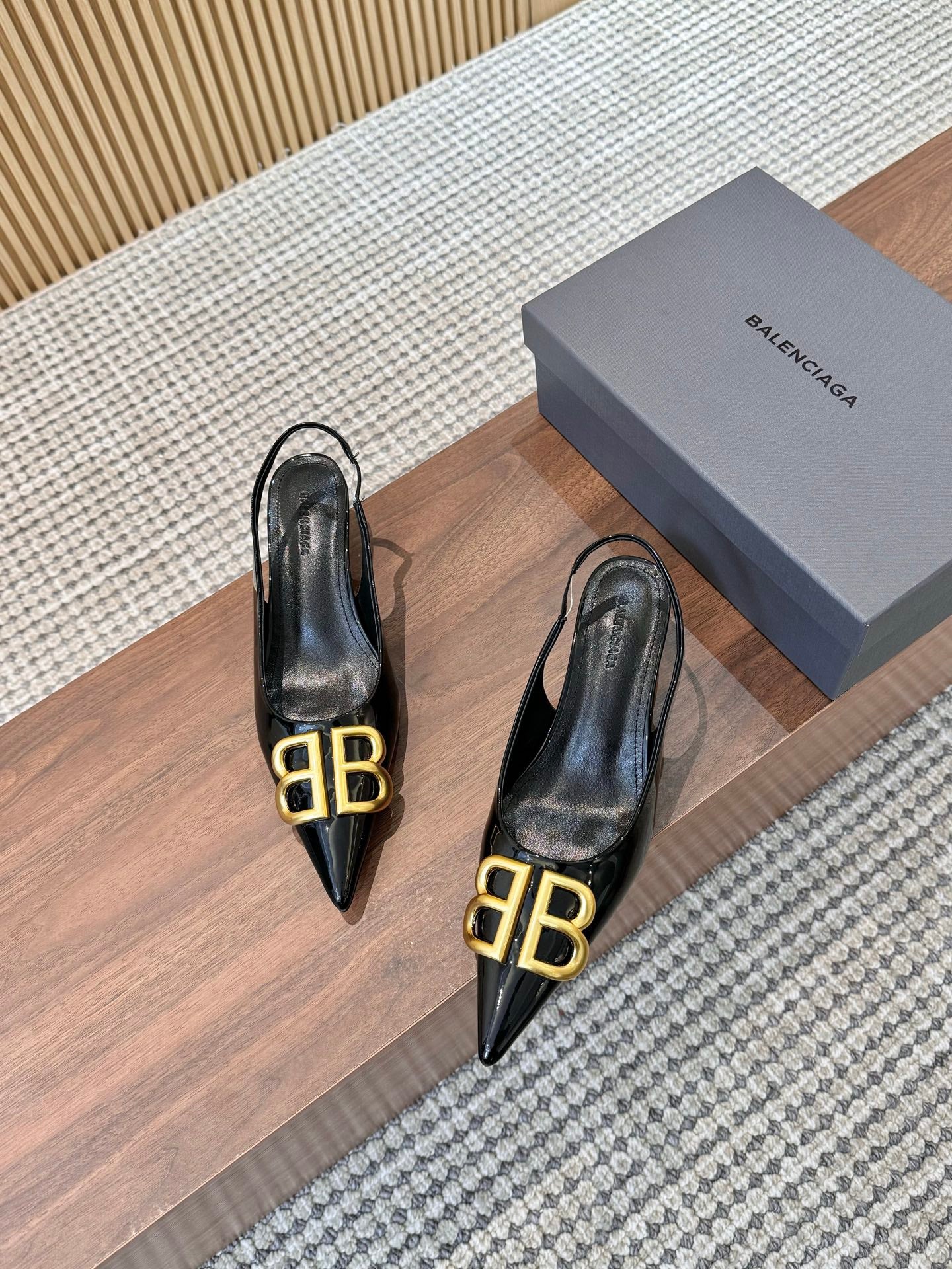 255QJ45ZDE Stylish leather High heels