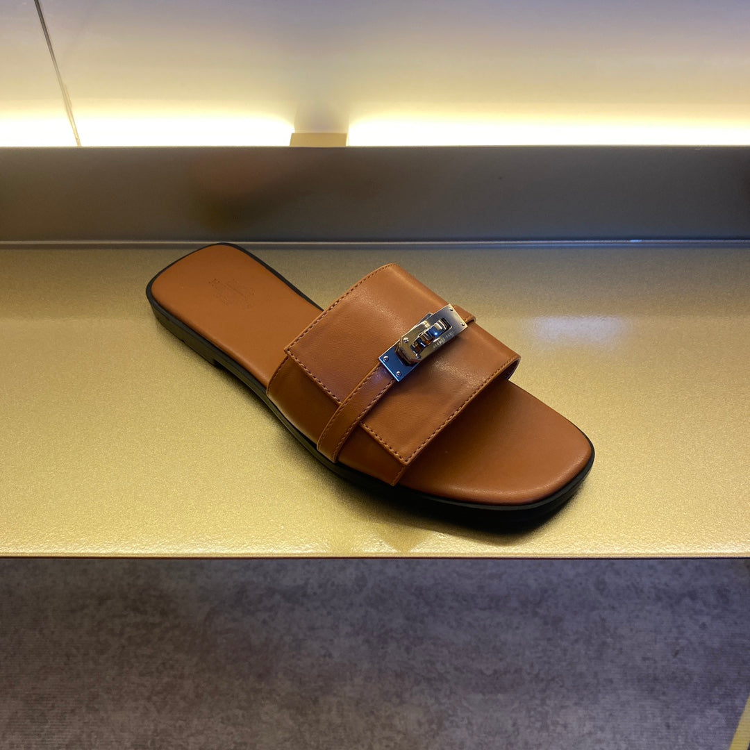 14H33ZDE Stylish slippers