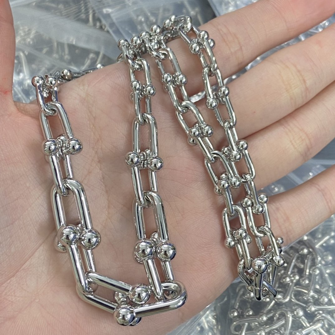 8XT30XDE Stylish Earring Bracelets Necklaces