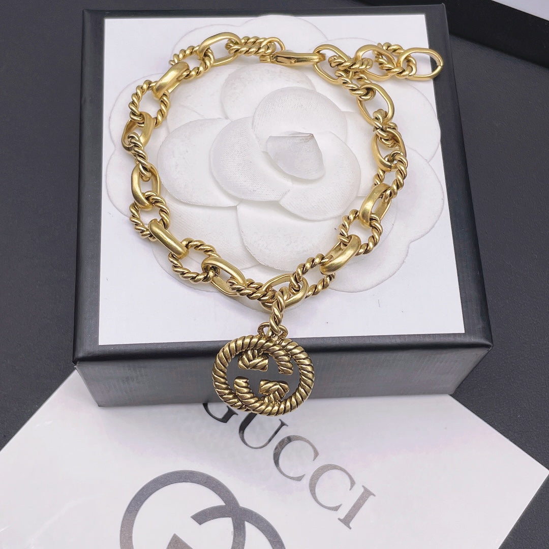 1B13XDE Stylish Bracelets