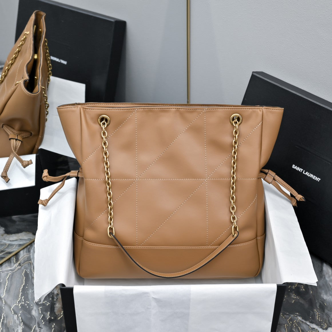 15RSL38BDE Stylish leather bag