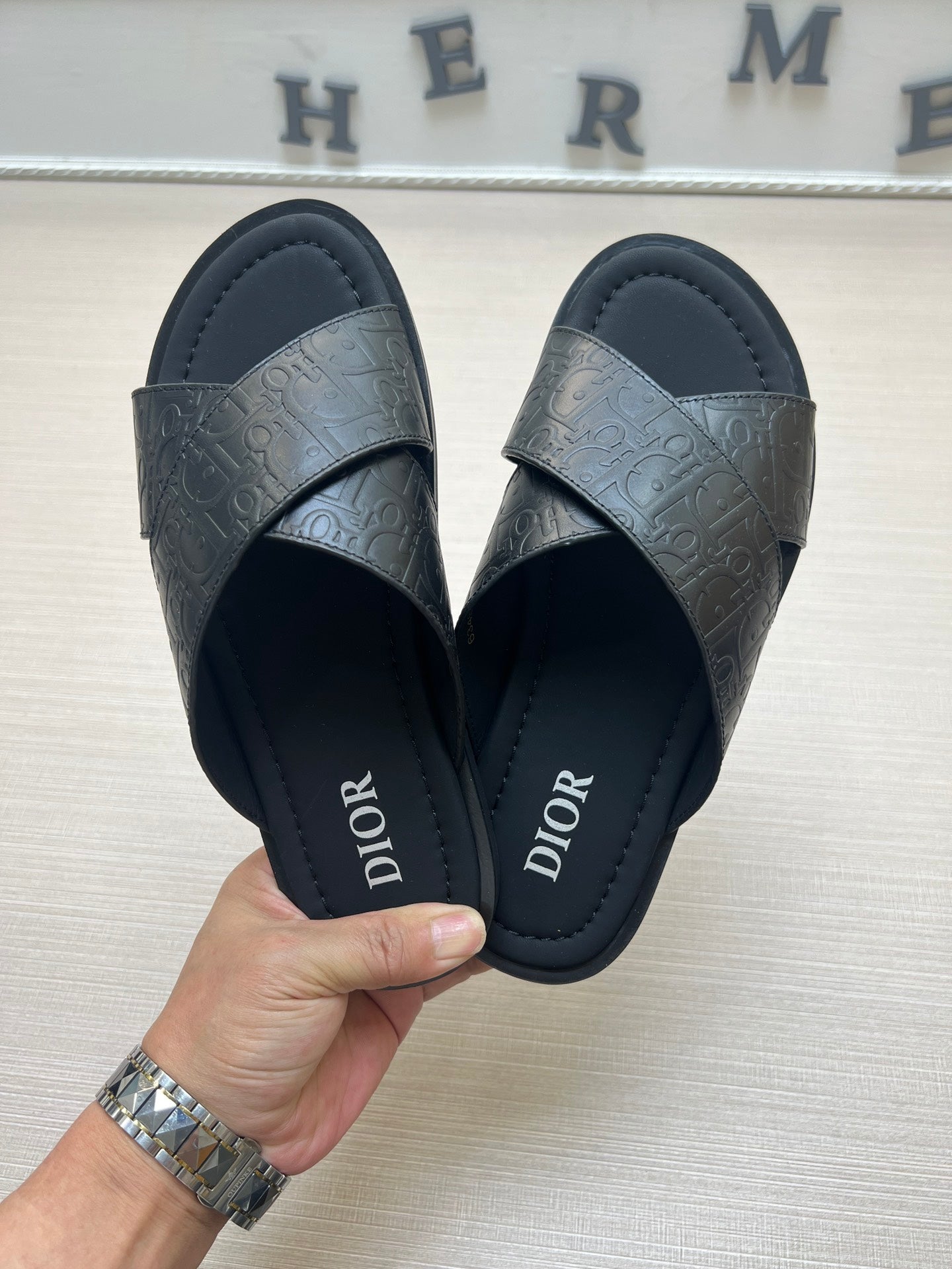 54D80ZDE Stylish slippers