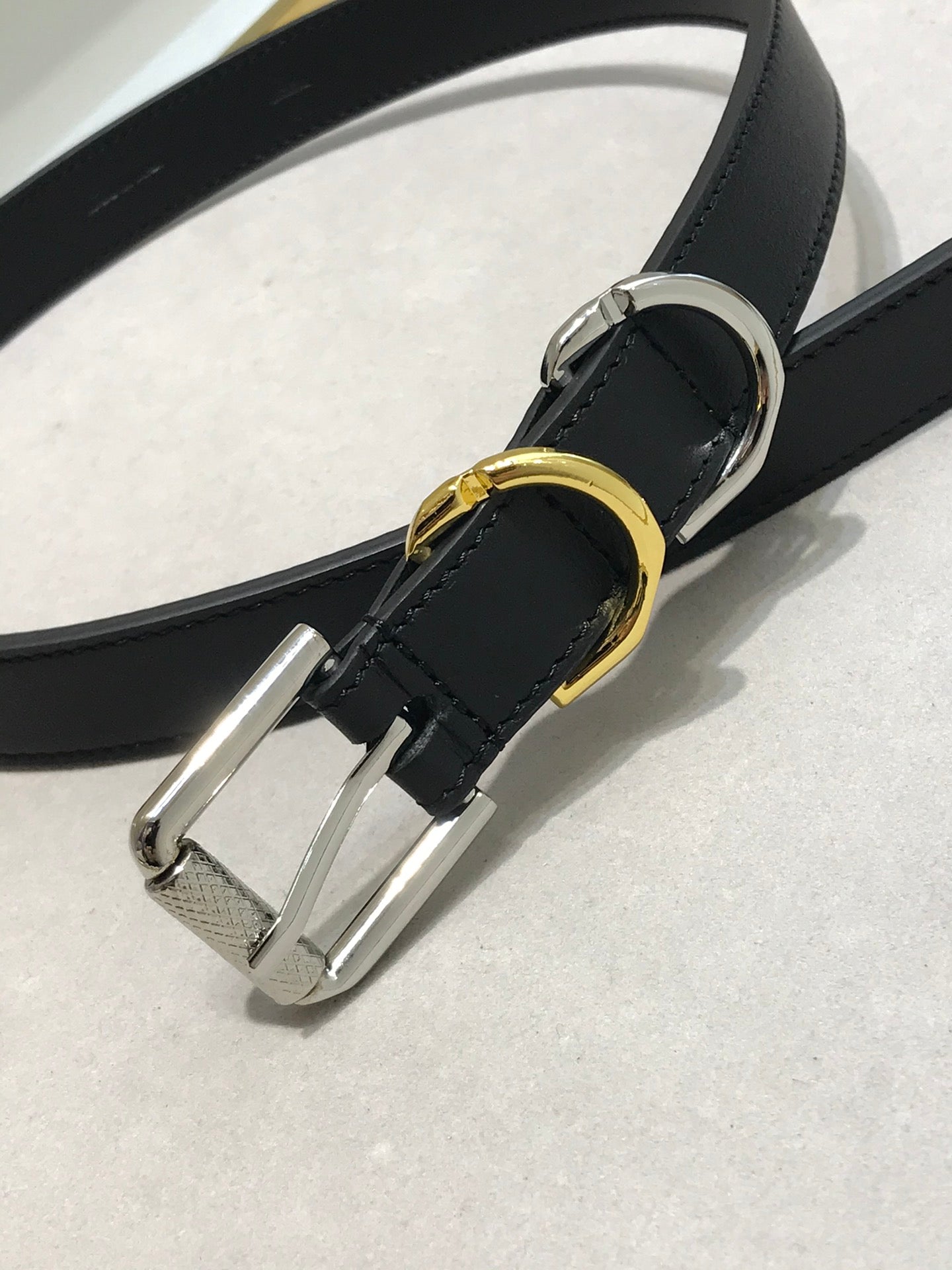 14GV95PDE Stylish High quality belt With full package