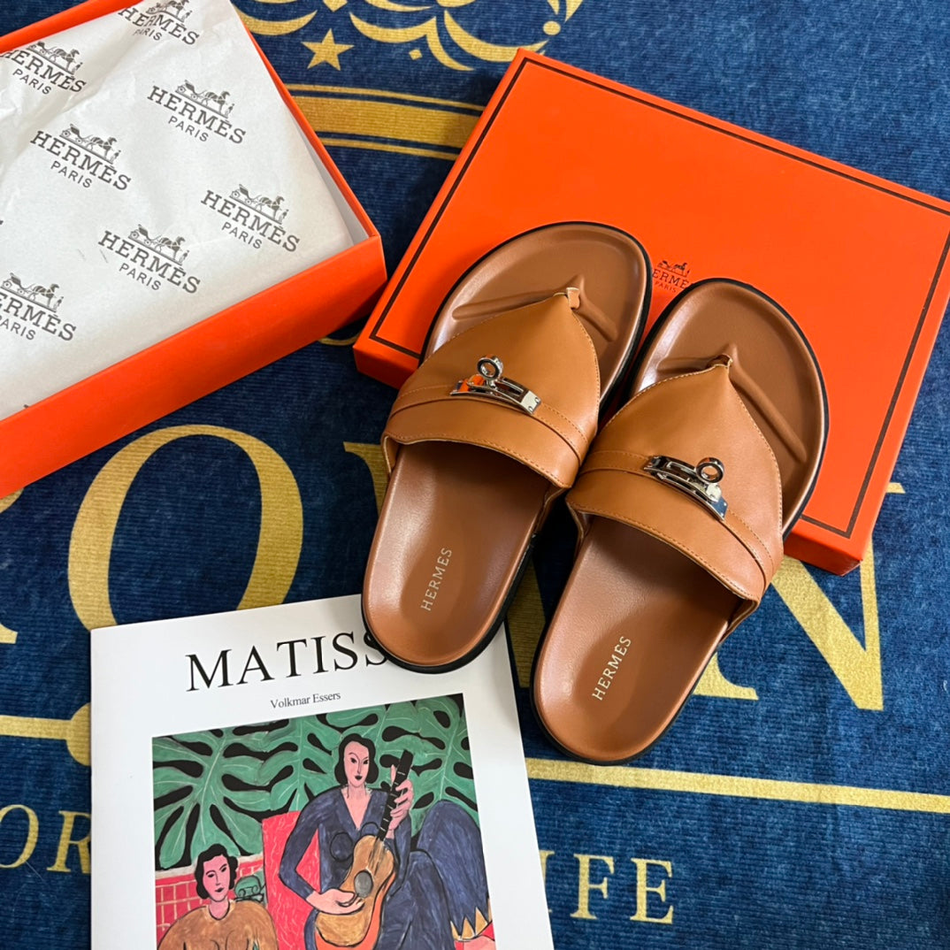14H3ZDE Stylish Slippers
