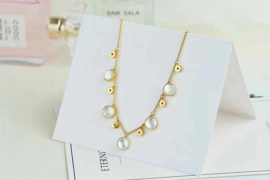 1ND191EDE Stylish Necklaces