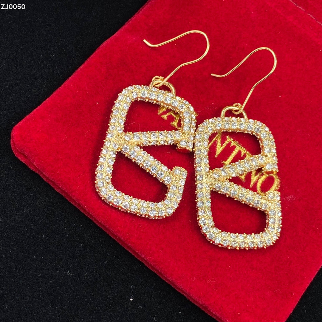 1XVL439EDE Stylish Earrings
