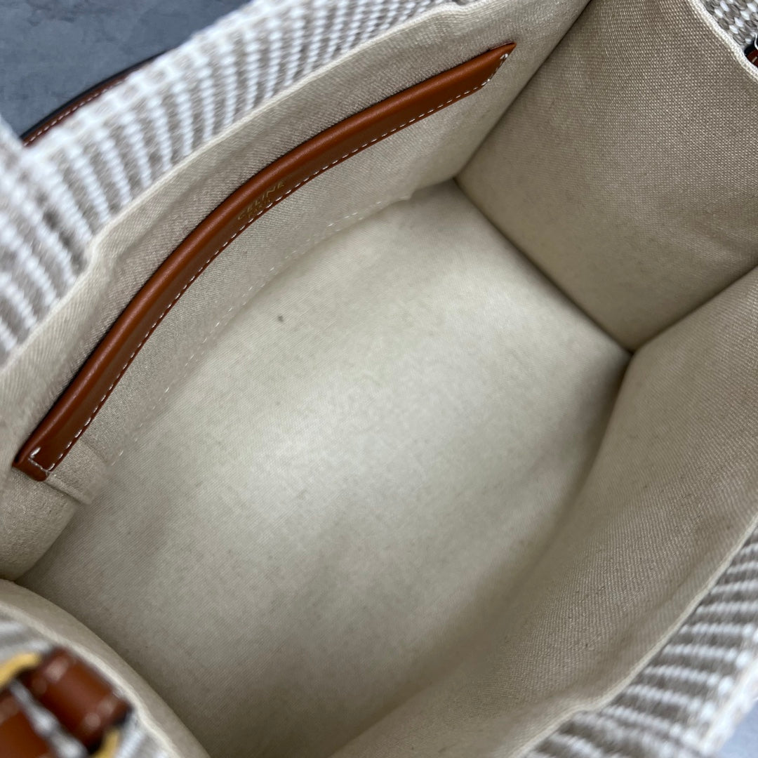 175RCL6BDE Stylish Canvas handbag