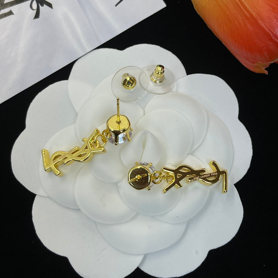 14SL610EDE Stylish earrings