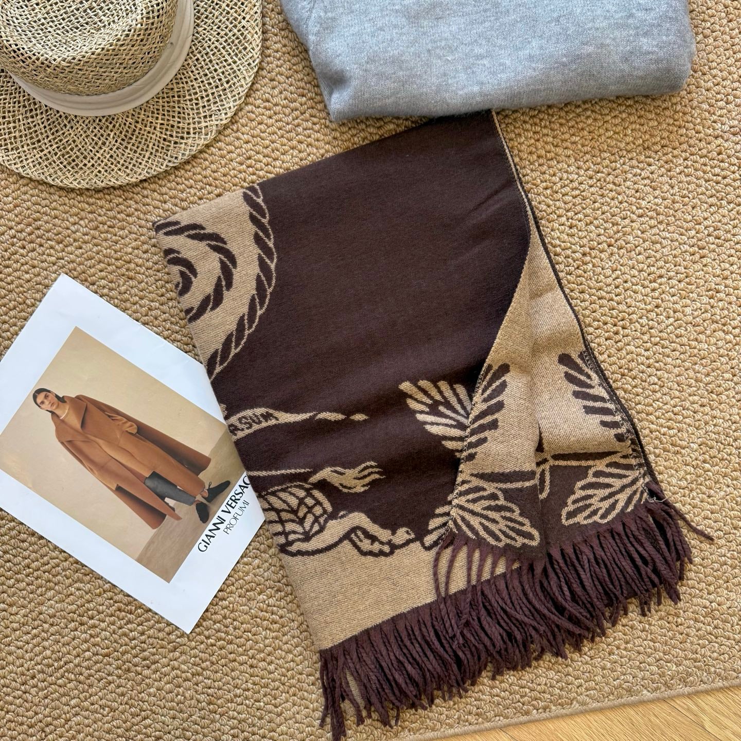 185ZR37WDE Stylish Winter Scarves
