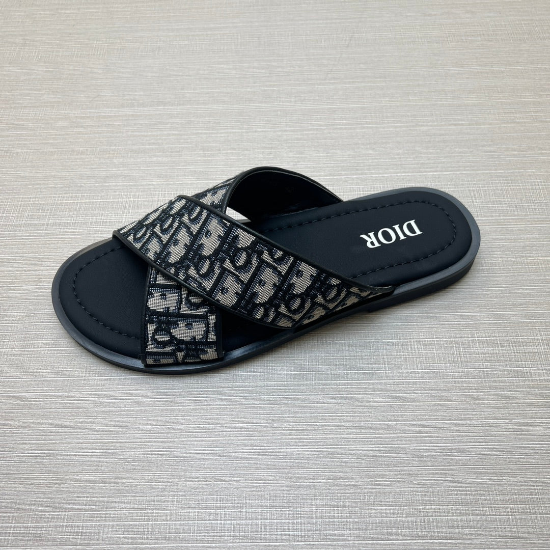54D79ZDE Stylish slippers