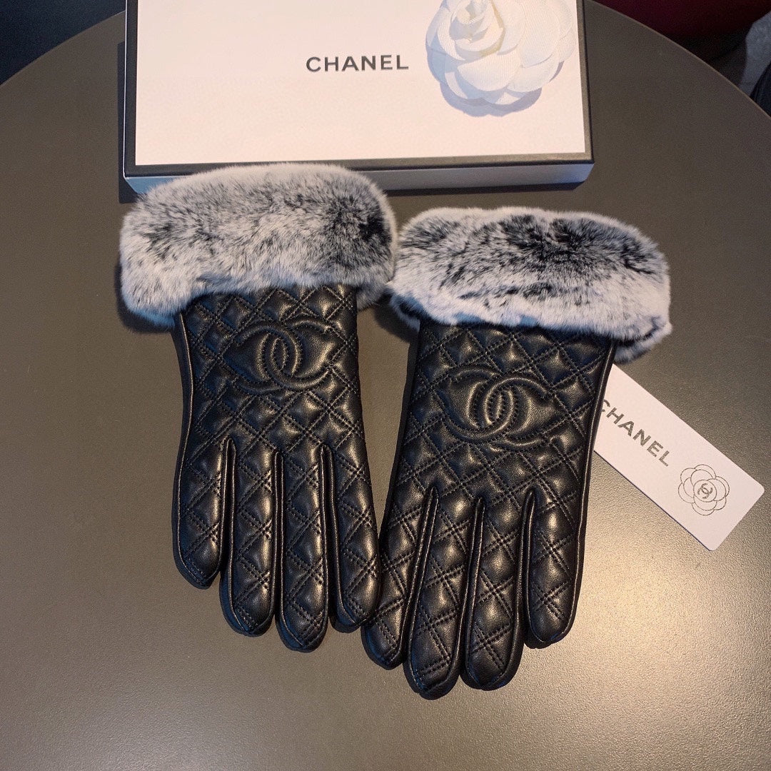 24C96SDE Stylish gloves