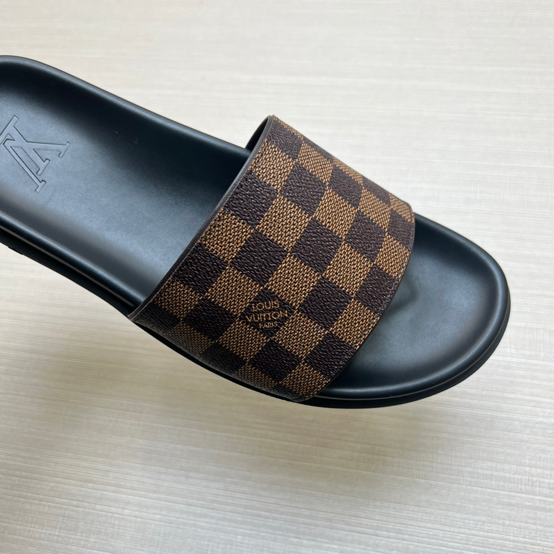 54E60ZDE Stylish slippers