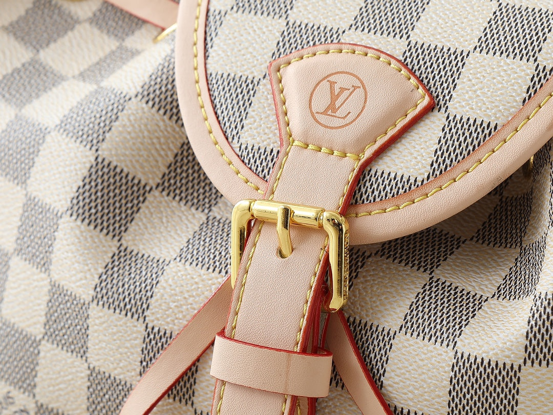 15RE18BDE Stylish leather bag