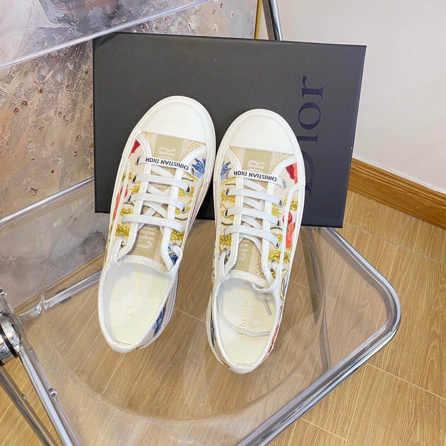 1YD20ZDE Stylish Sneakers