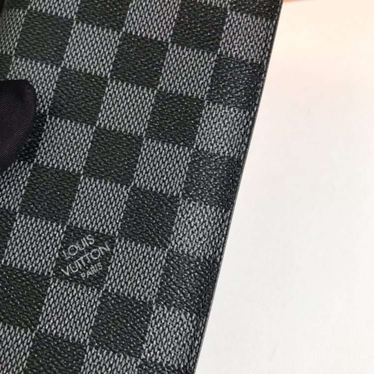 E2BDE Stylish leather wallets