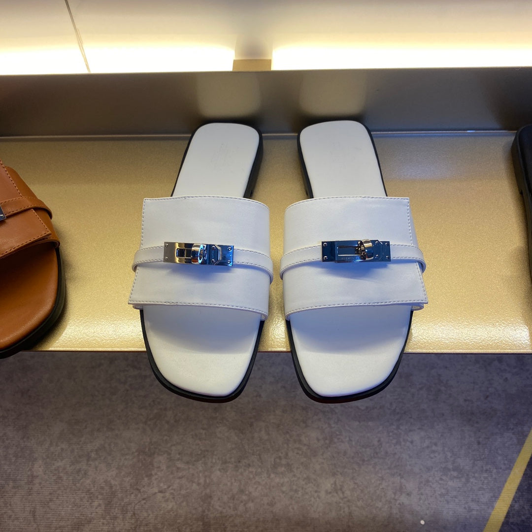 14H33ZDE Stylish slippers