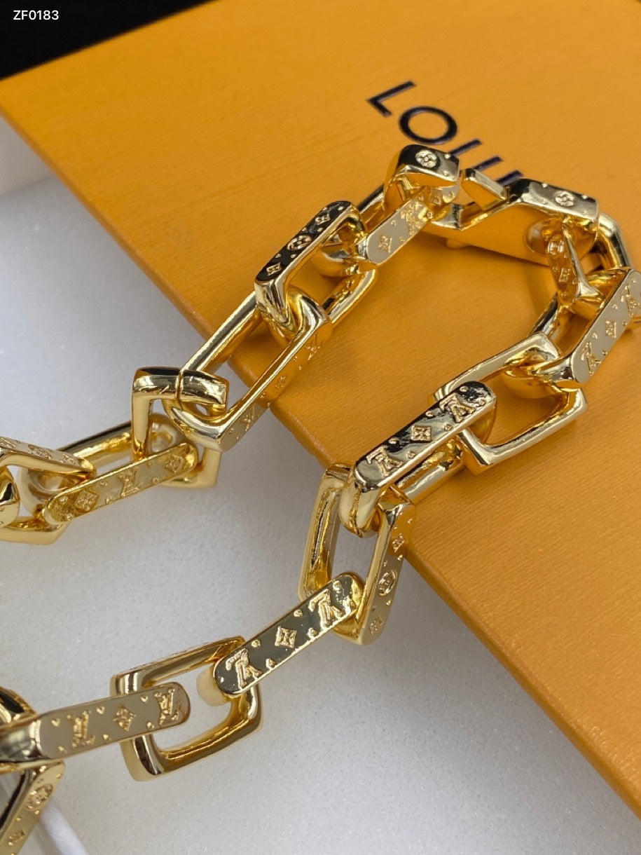 14E413KDE Stylish Bracelets