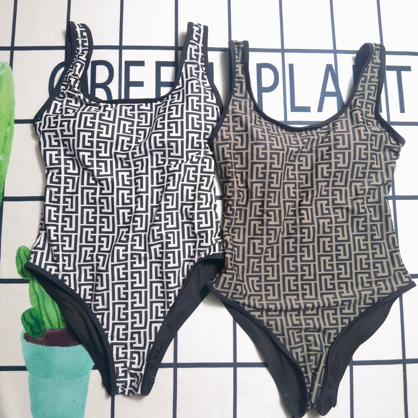 14V74YDE Stylish  Bikini swimsuit