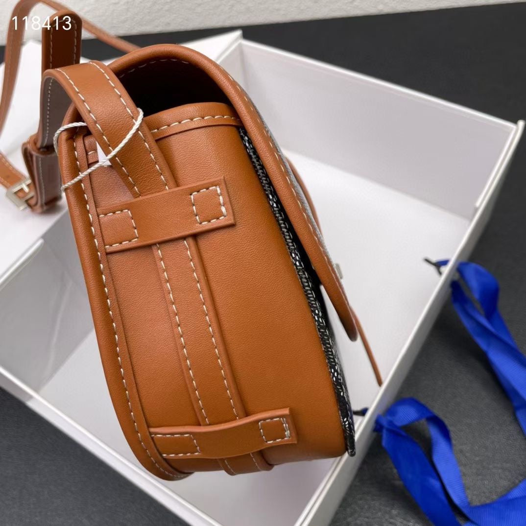 165RA7BDE Stylish leather bag