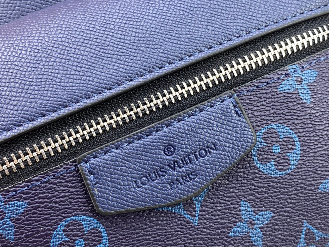 2XE261BDE Stylish leather bag 