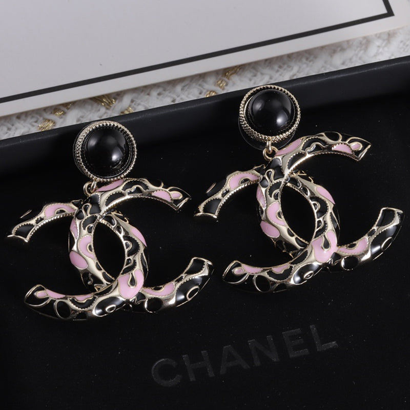 14C456EDE Stylish Earrings