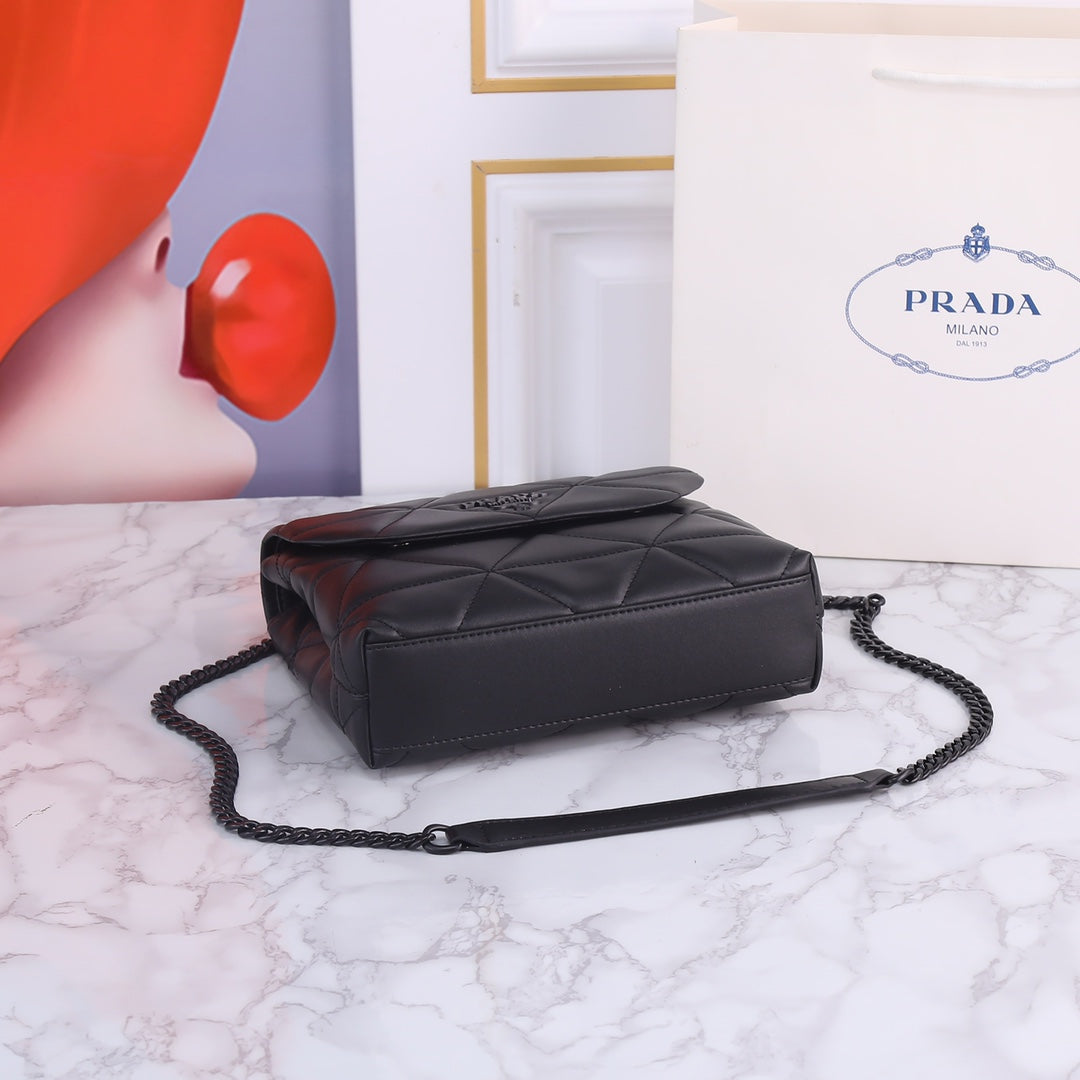 1XSL112BDE Stylish leather bag 