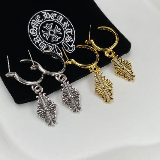 15QA1EDE Stylish Earrings