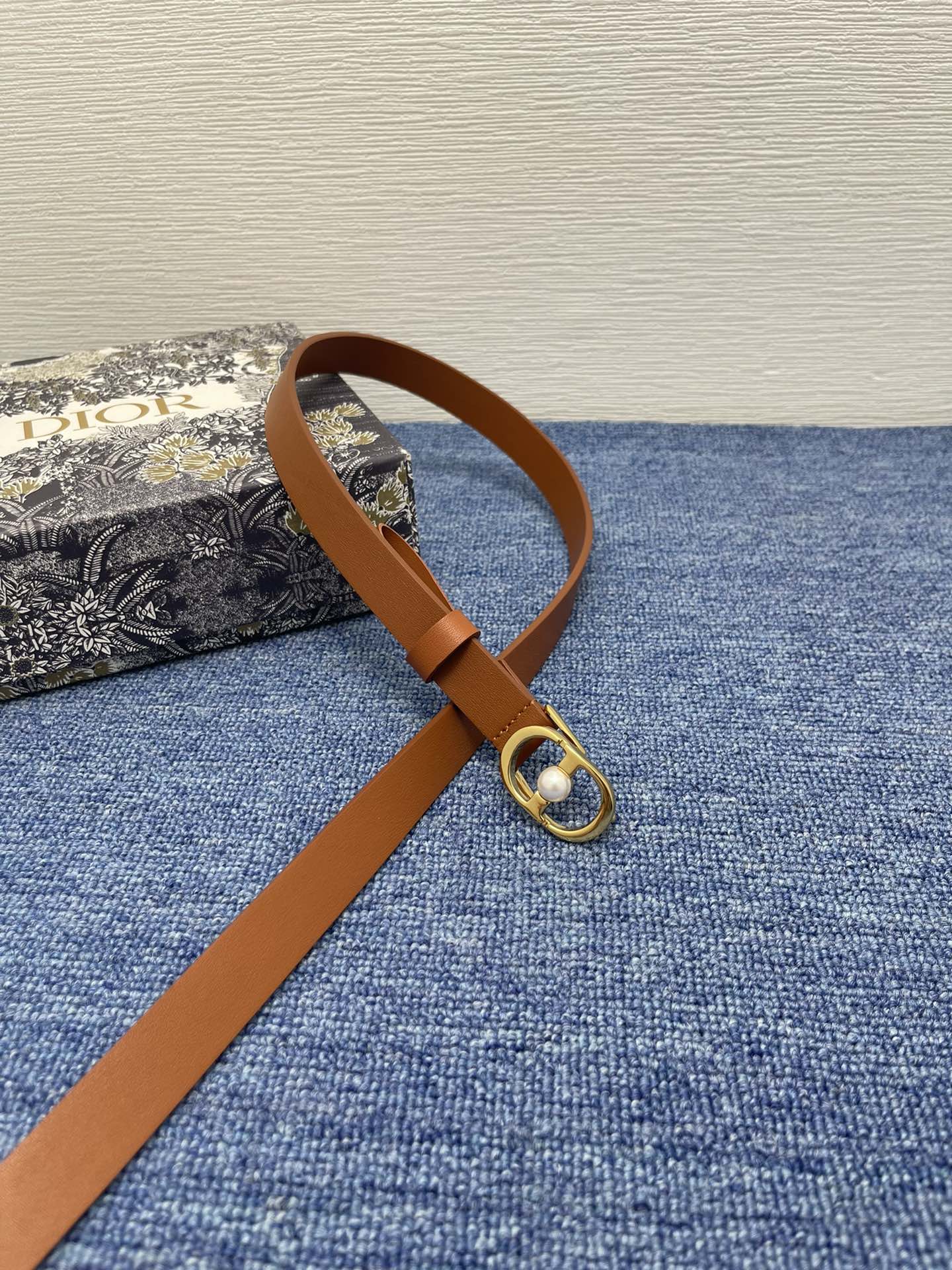 155RD198PDE Stylish  High quality belt With full package