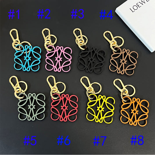 14A86ADE Stylish key closure