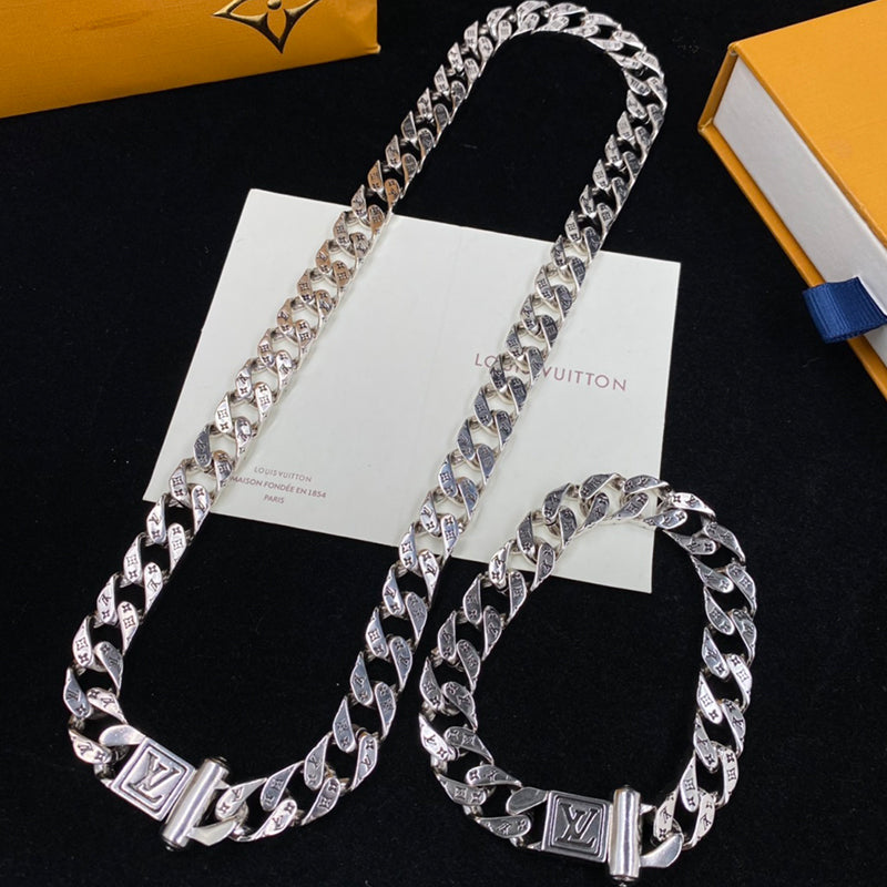 1XE612XDE Stylish  Bracelets Necklaces