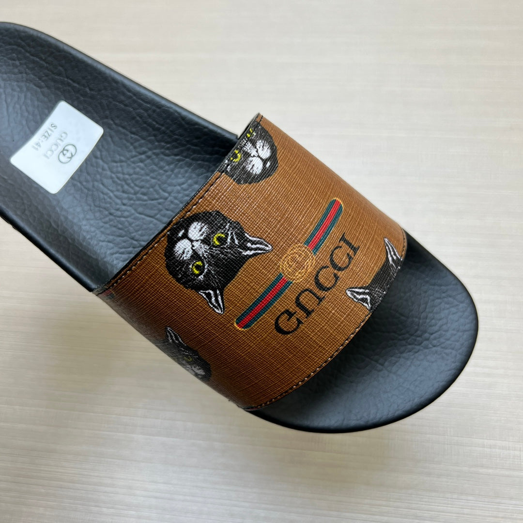 5WB239ZDE Stylish Slippers