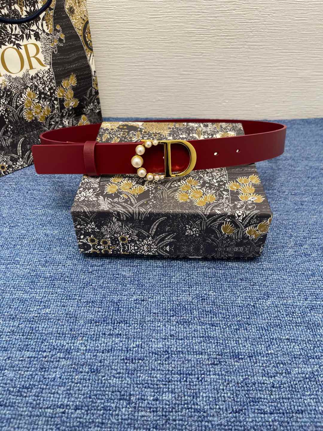 155RD200PDE Stylish  High quality belt With full package