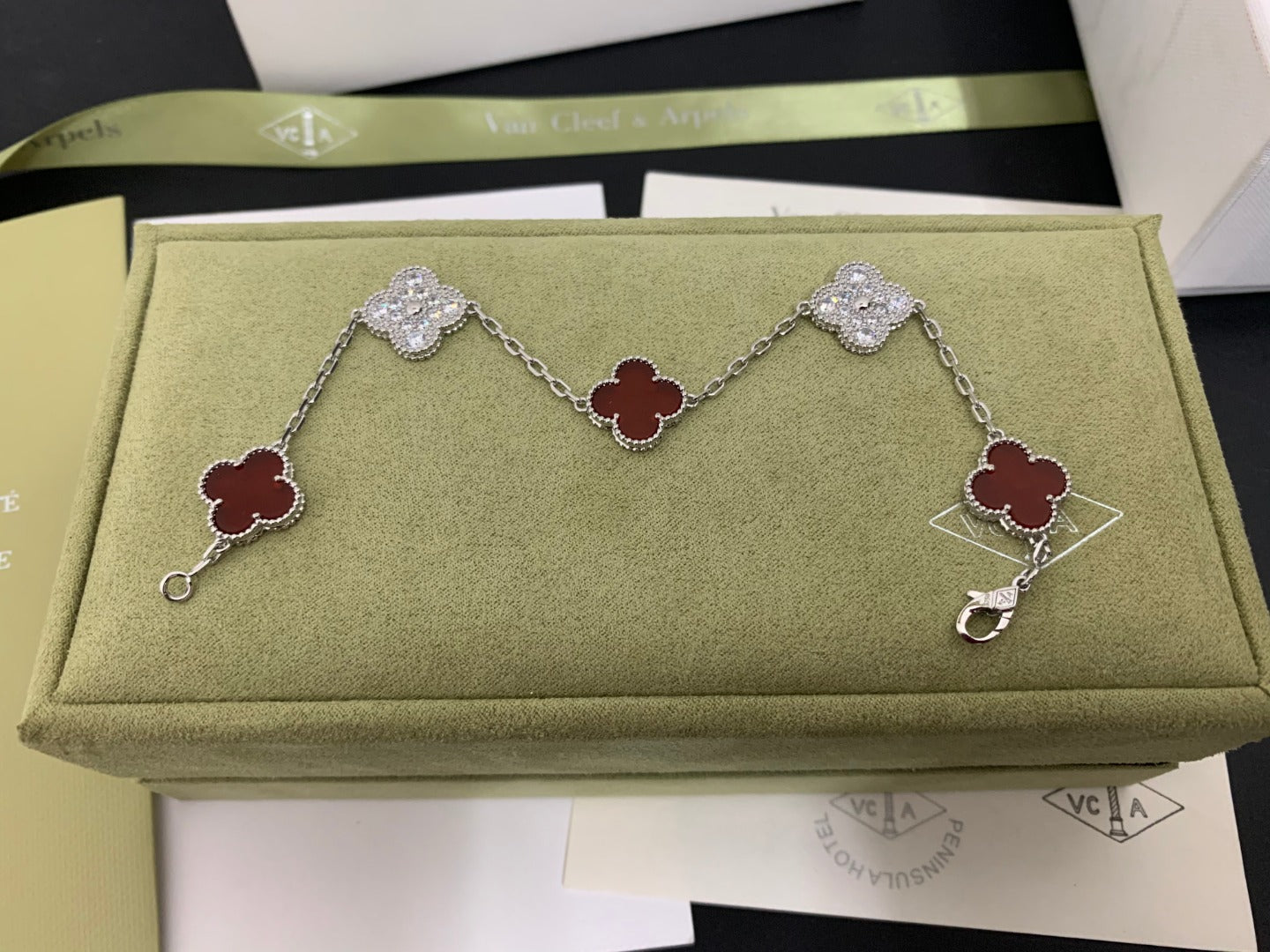 5XVA179KDE Stylish bracelets 5 flowers normal size1.5cm flower