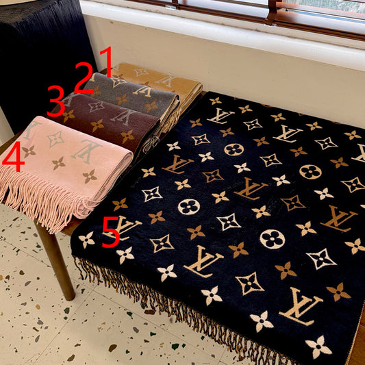 185RE70WDE Stylish Winter Scarves