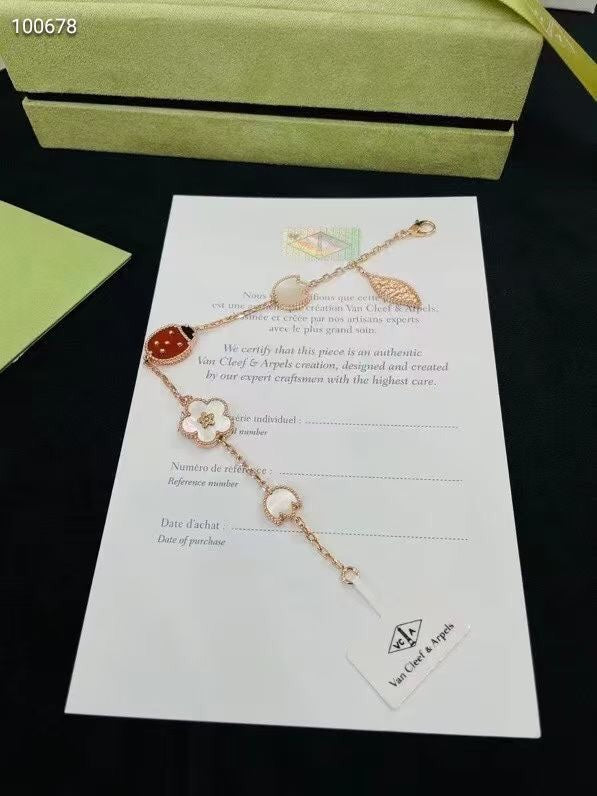 5XVA192KDE Stylish  high quality rings,earrings, bracelets,necklaces