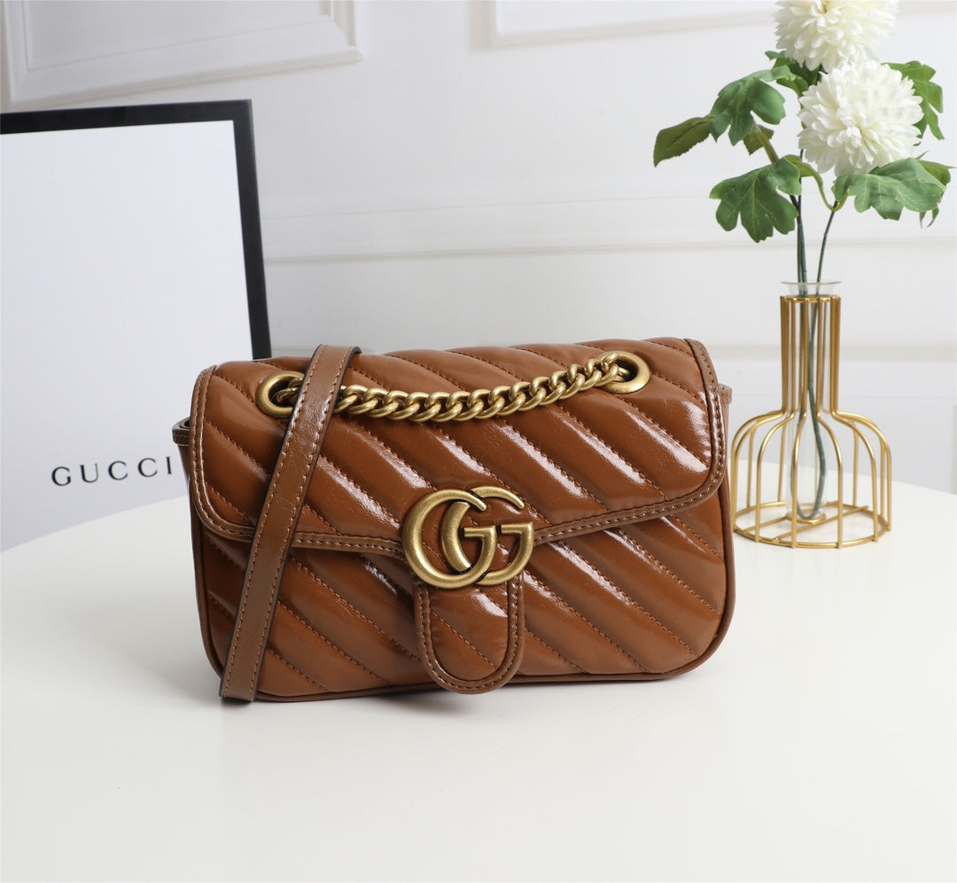 1XB283BDE Stylish leather bag 