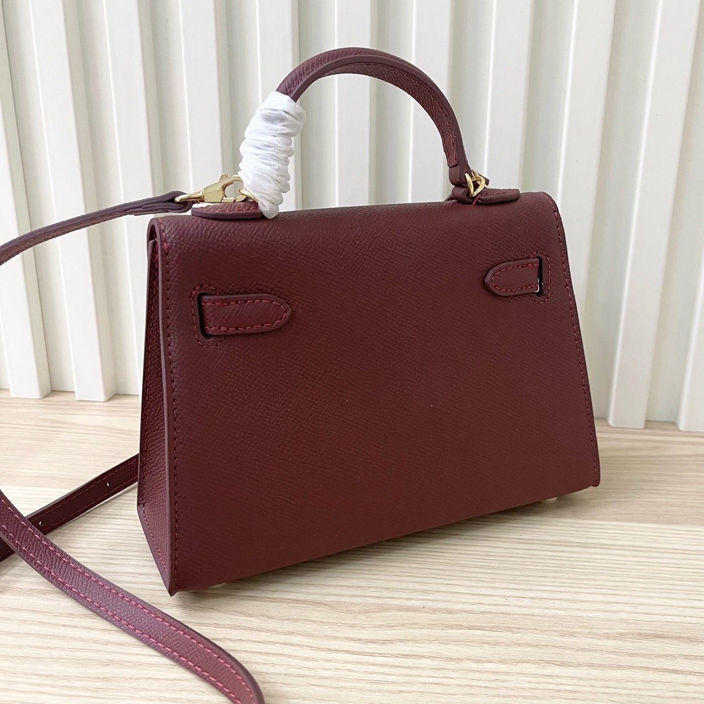 2WH26BDE Stylish leather bag