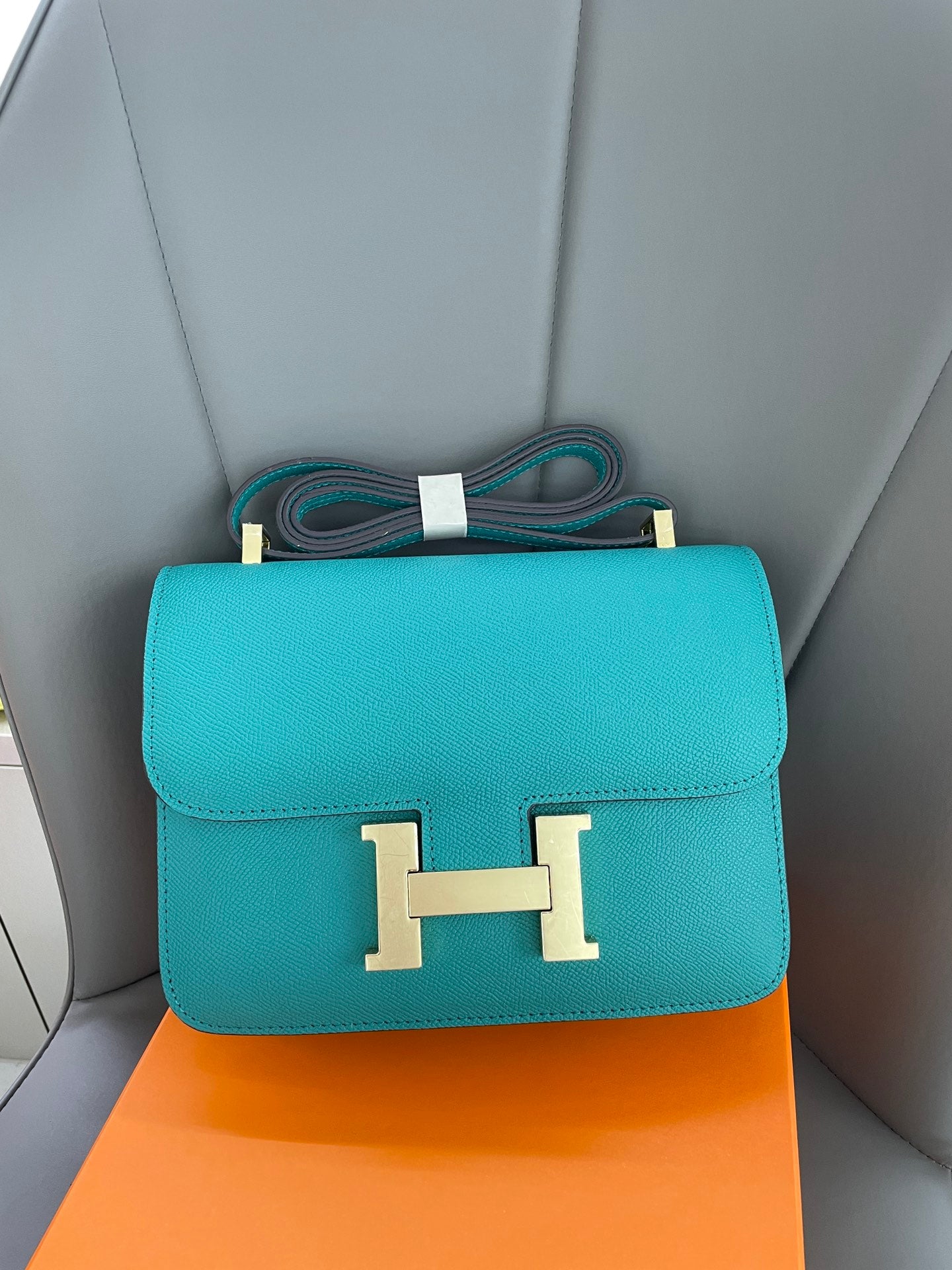 155NH66BDE Stylish leather bag