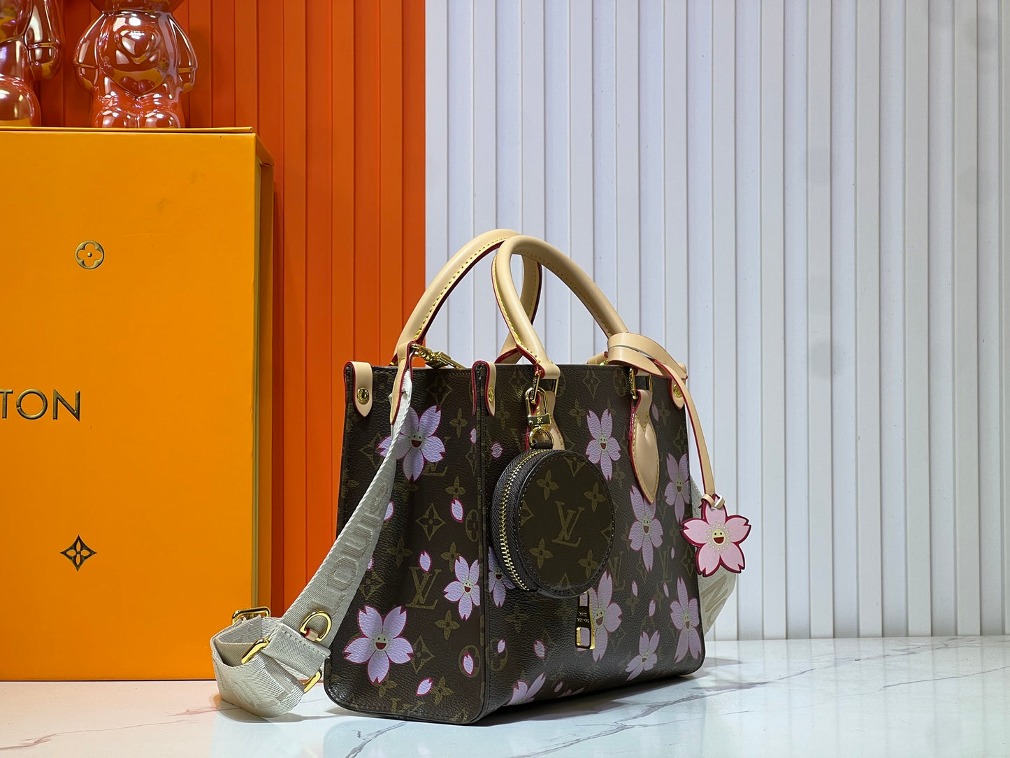 155NE62BDE Stylish leather bag