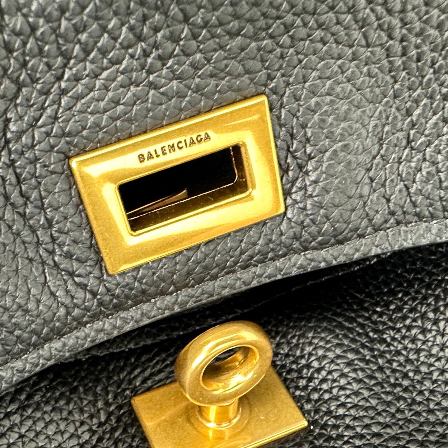 15XJ4BDE Stylish leather bag