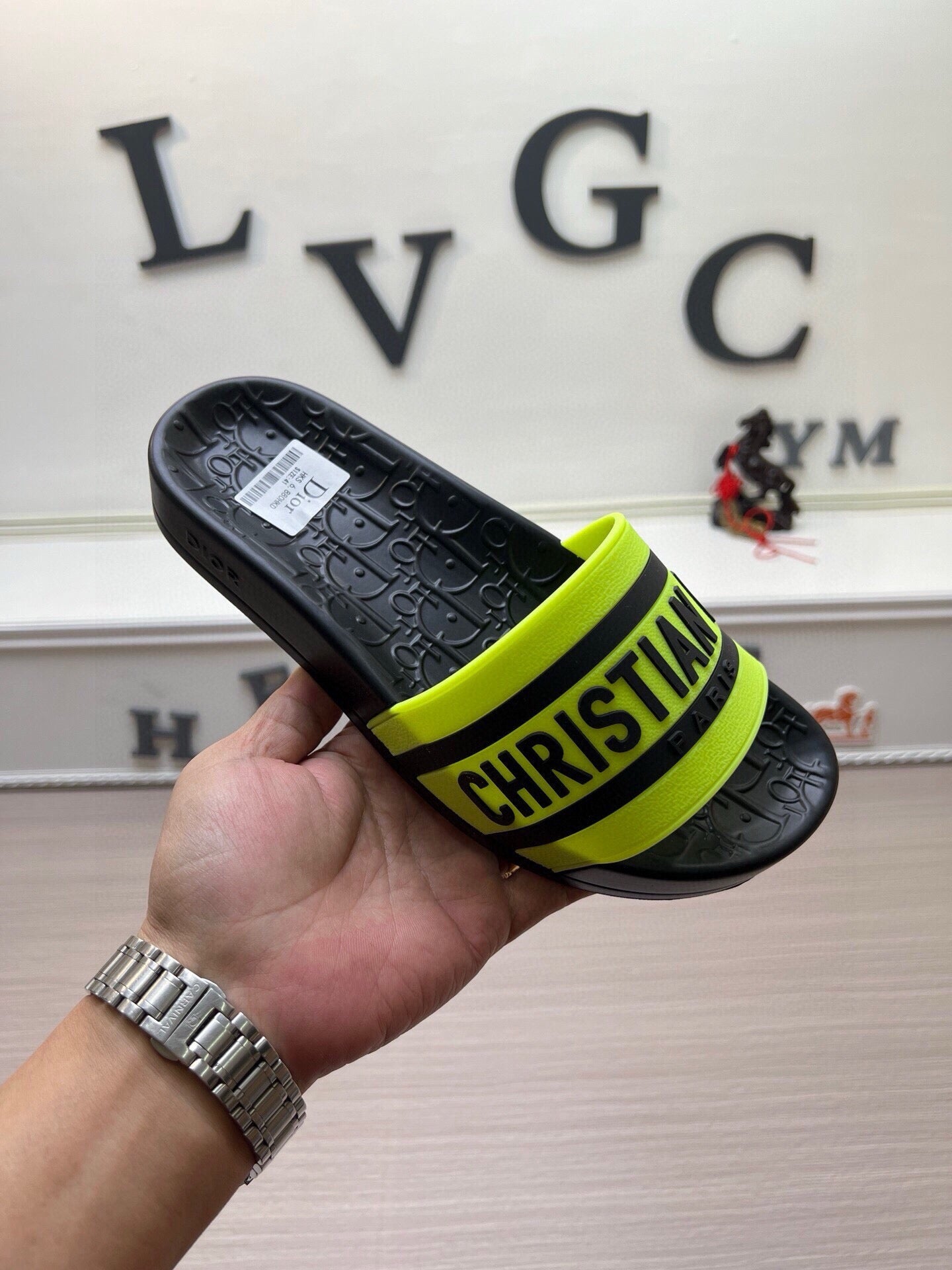 5LD212ZDE Stylish Slippers