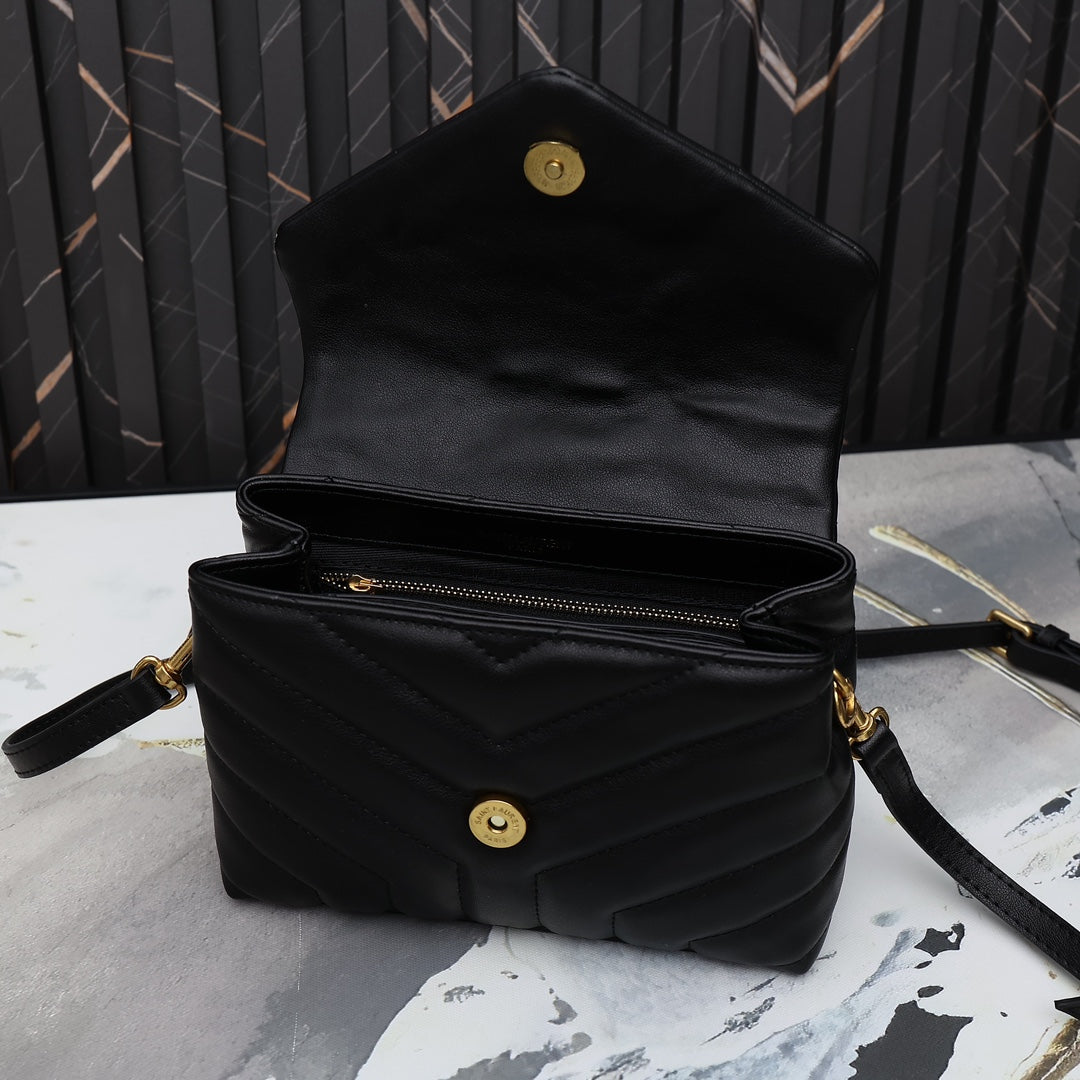 1XSL267BDE Stylish leather bag 