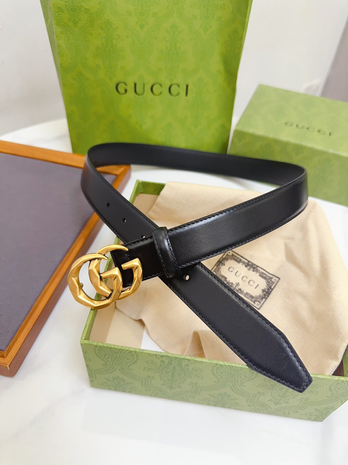 255RB13PDE Stylish  High quality belt With full package