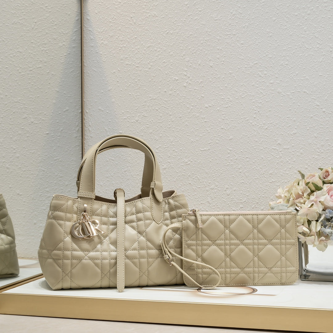2XD359BDE Stylish leather bag 