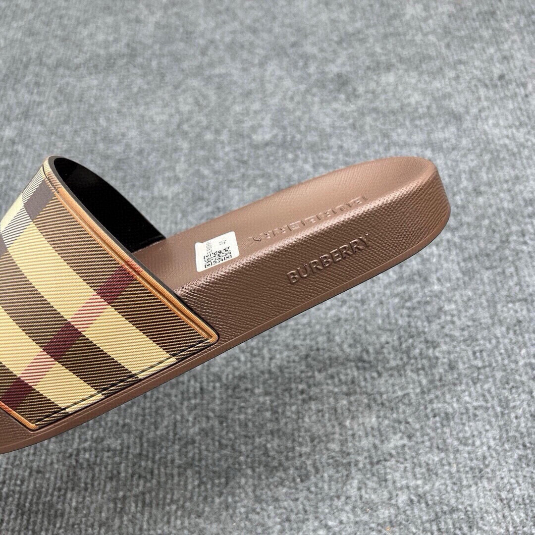 535ZR253ZDE Stylish Slippers