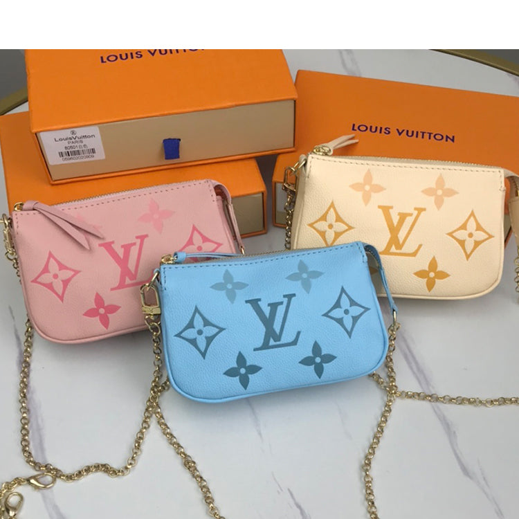 1E043BDE Stylish leather bag 